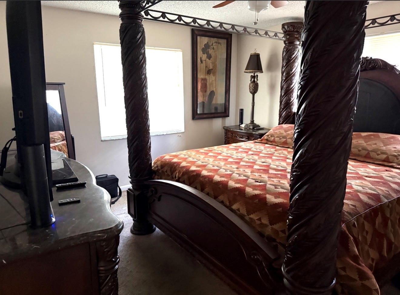 LAKEWOOD ON THE GREEN - Residential