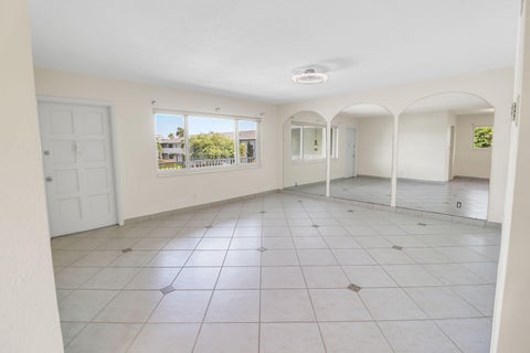 Tiny photo for 4111 NE 21ST Way #211C, Lighthouse Point, FL 33064 (MLS # B26076825)