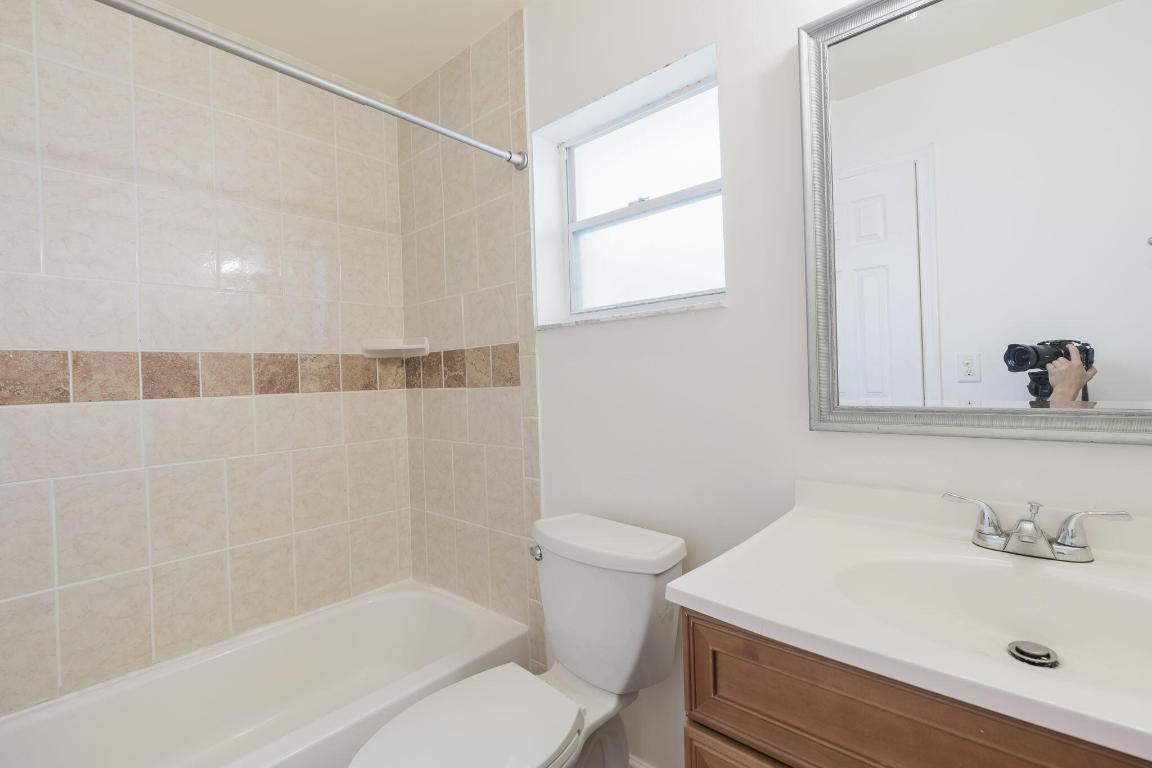 LAUDERDALE WEST SEC 4 - Residential