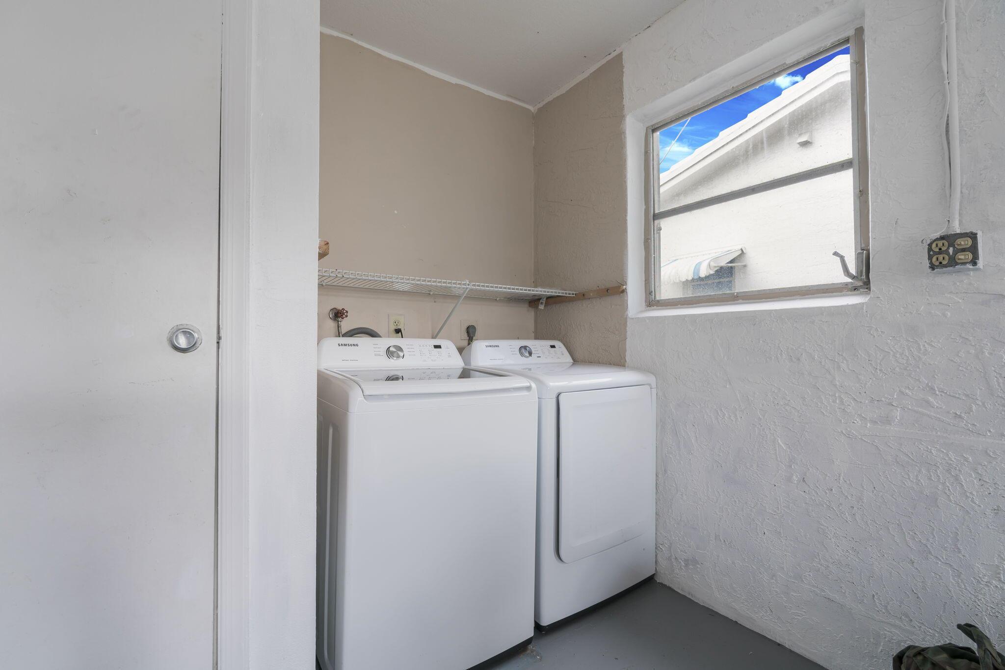 LAUDERDALE WEST SEC 4 - Residential