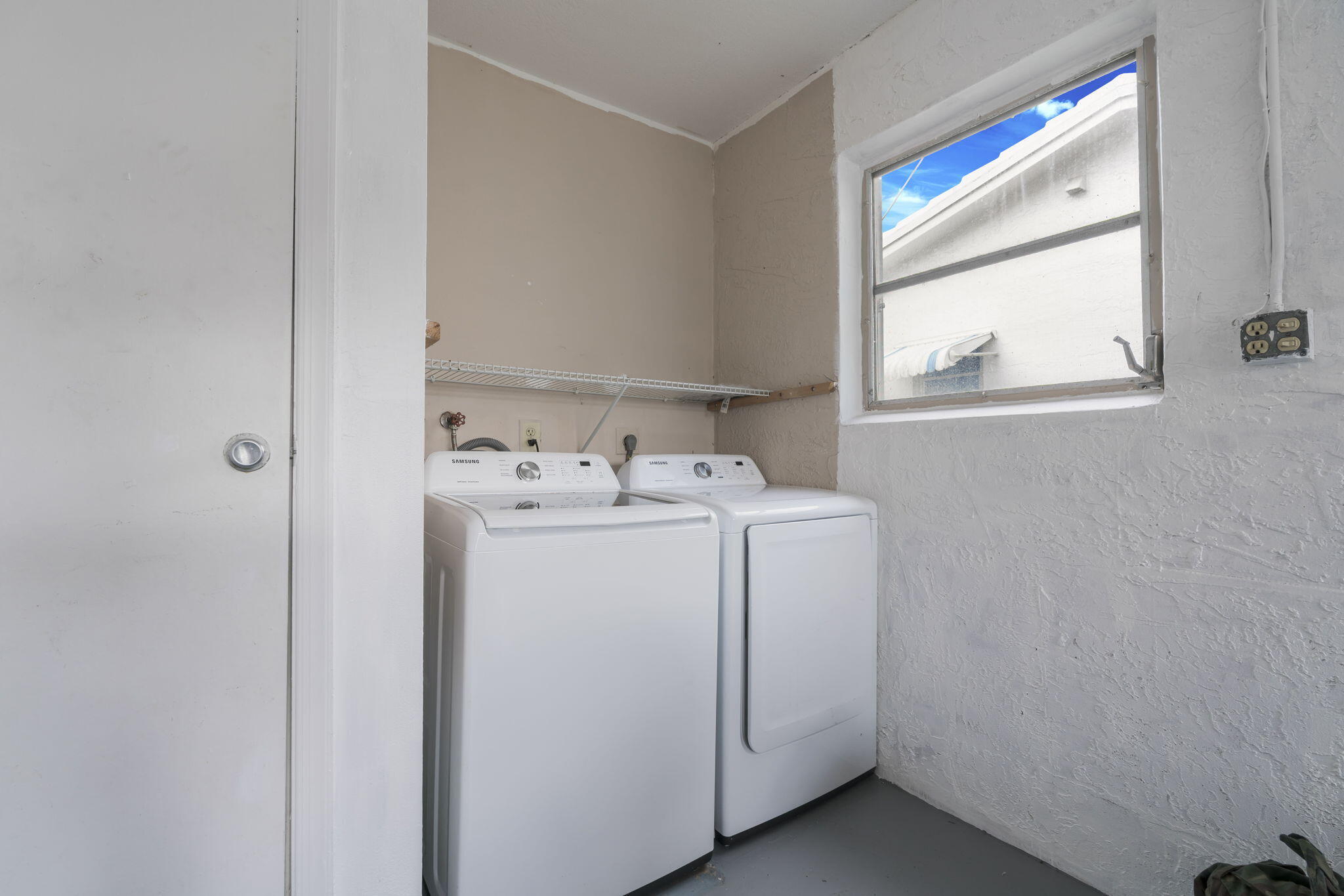 LAUDERDALE WEST SEC 4 - Residential