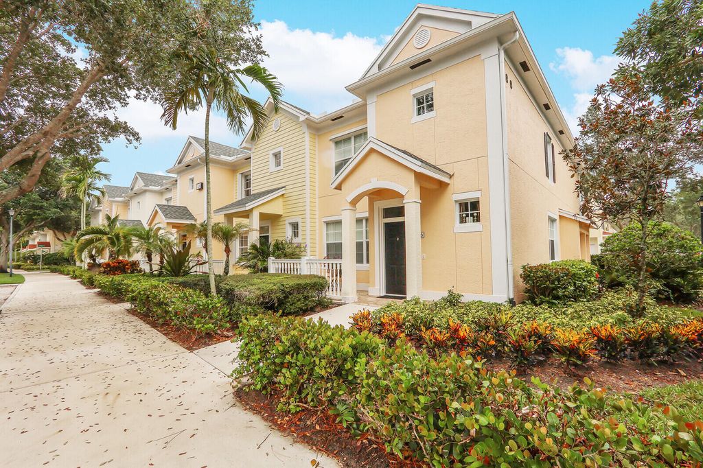 Photo of 826 Dakota Drive #105, Jupiter, FL 33458 (MLS # B26019746)