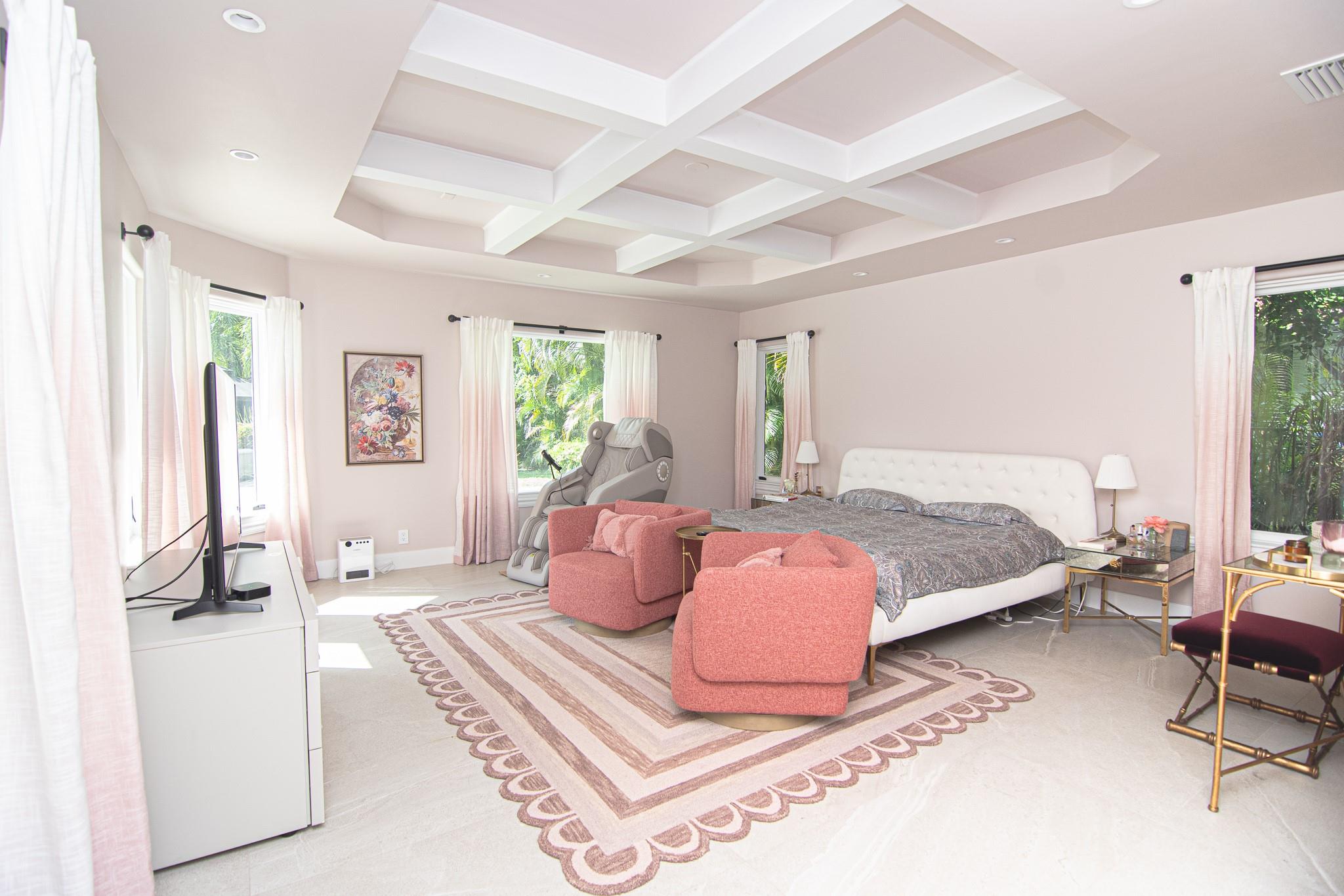 LONG LAKE ESTATES - Residential