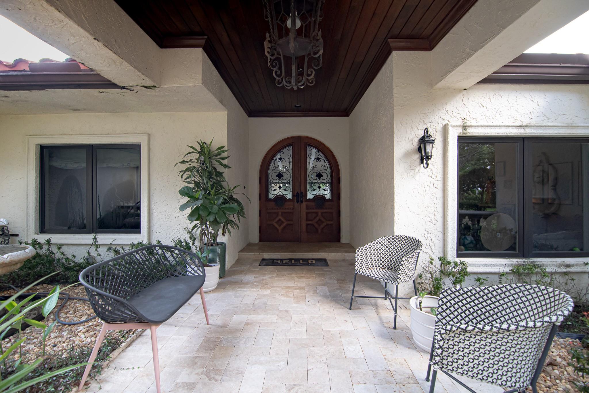 LONG LAKE ESTATES - Residential