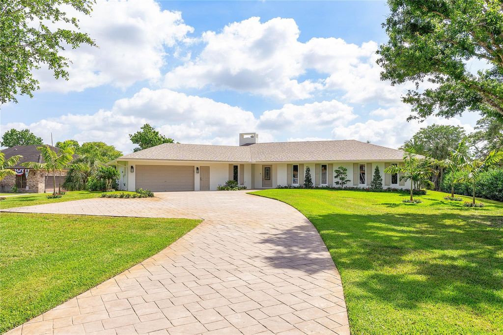 Photo of 6148 NW 74th Terrace, Parkland, FL 33067 (MLS # F10508354)