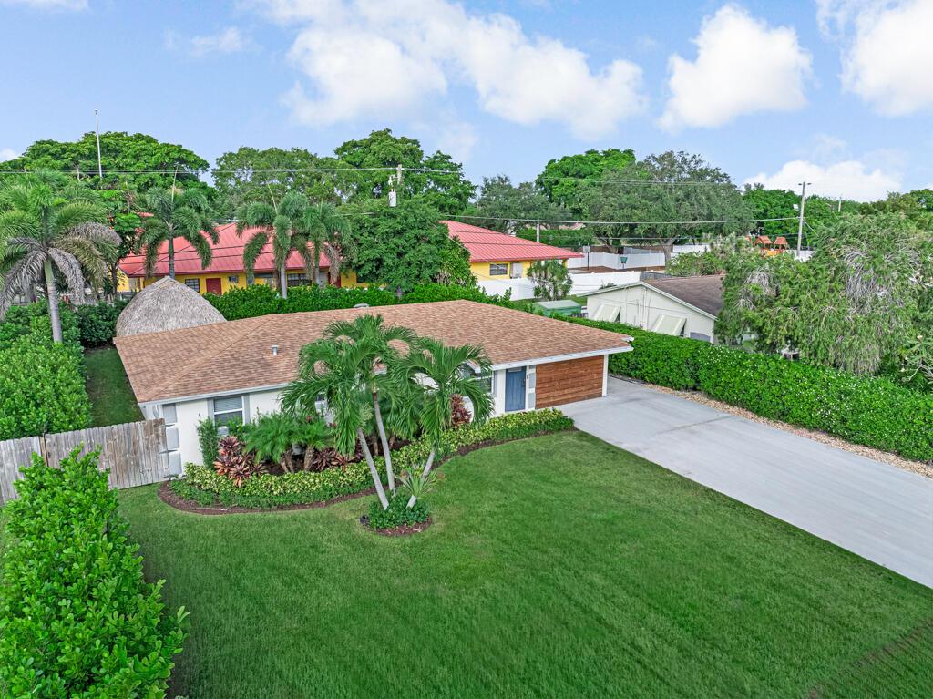 FLORAL PARK LANTANA - Residential