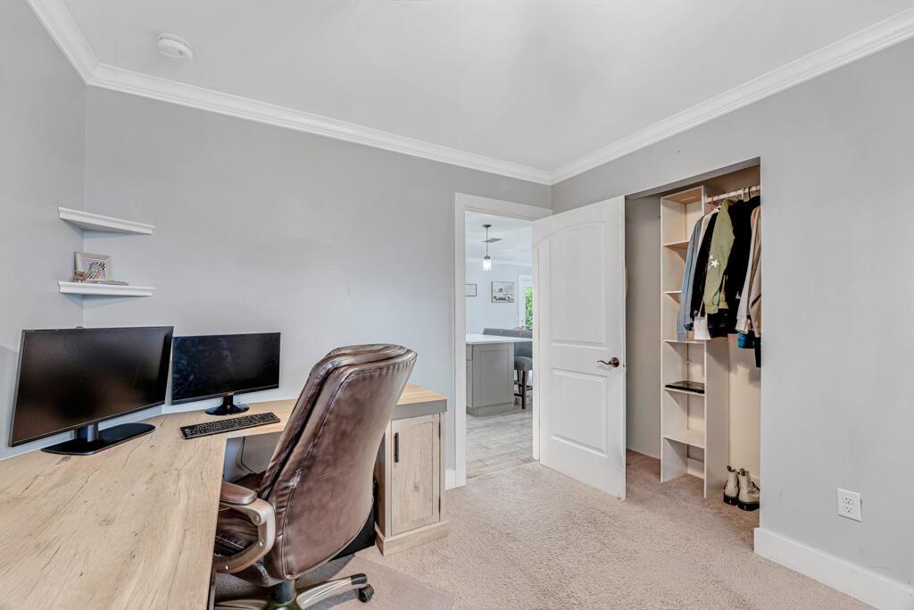 FLORAL PARK LANTANA - Residential