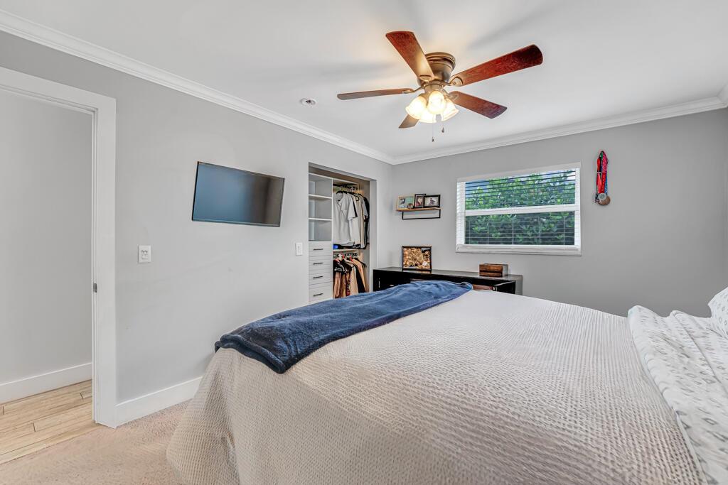 FLORAL PARK LANTANA - Residential