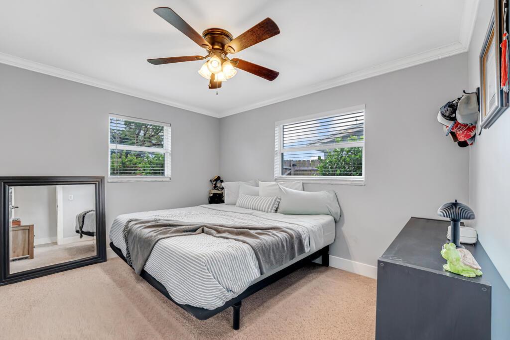 FLORAL PARK LANTANA - Residential