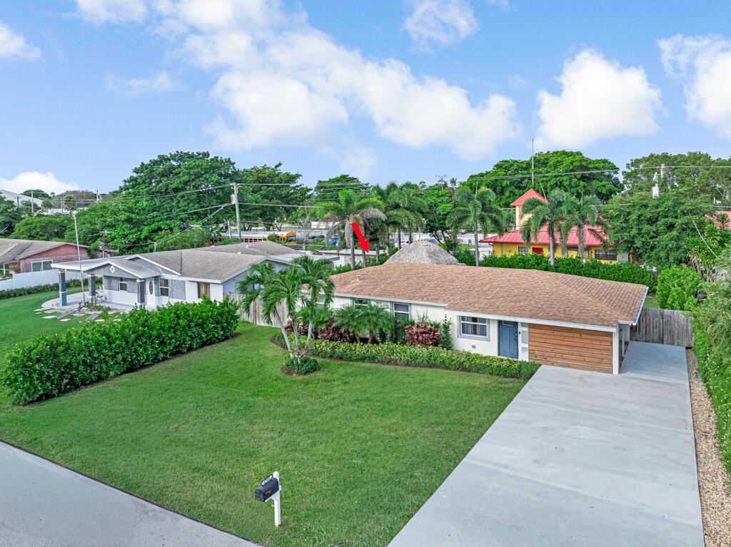 FLORAL PARK LANTANA - Residential