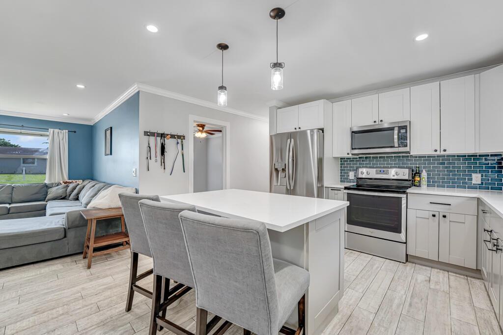 FLORAL PARK LANTANA - Residential