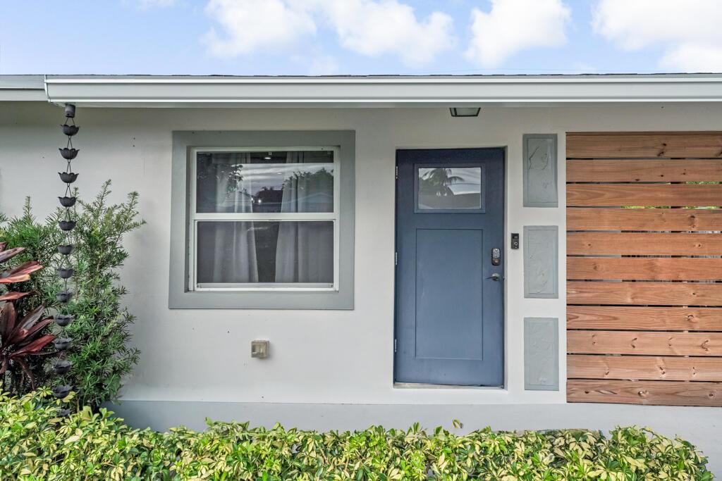 FLORAL PARK LANTANA - Residential