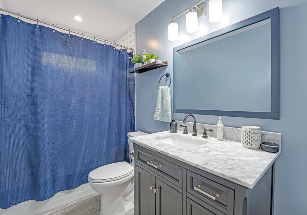 FLORAL PARK LANTANA - Residential