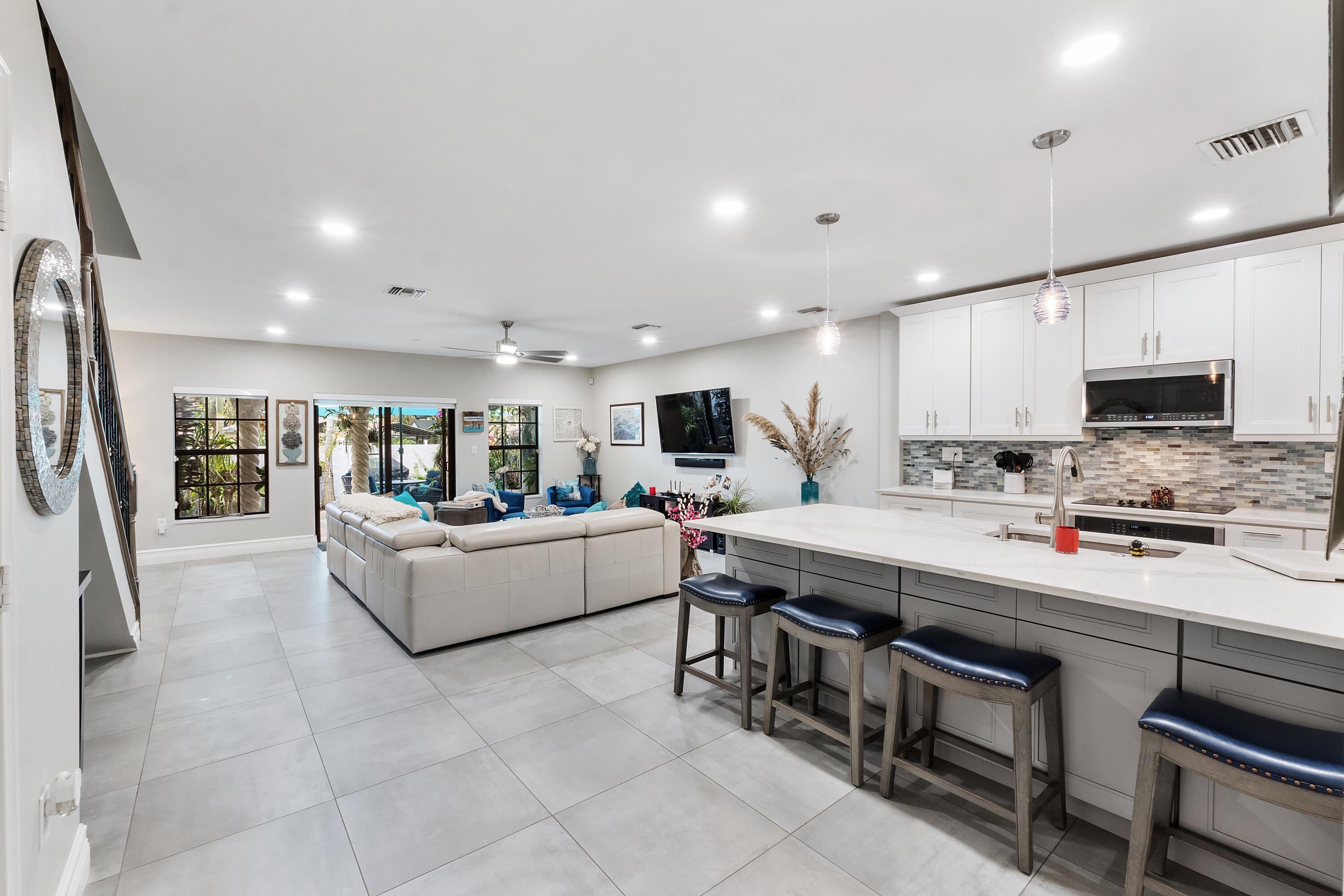 2932 Hidden Harbour Court