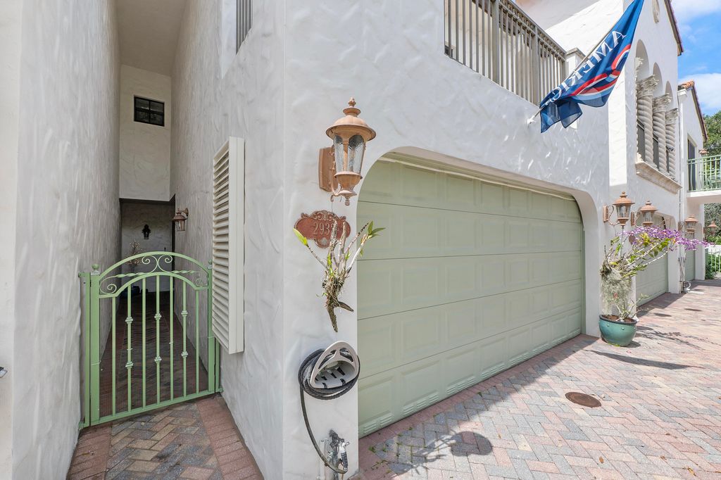 Photo of 2932 Hidden Harbour Court, Dania Beach, FL 33312 (MLS # B26043672)