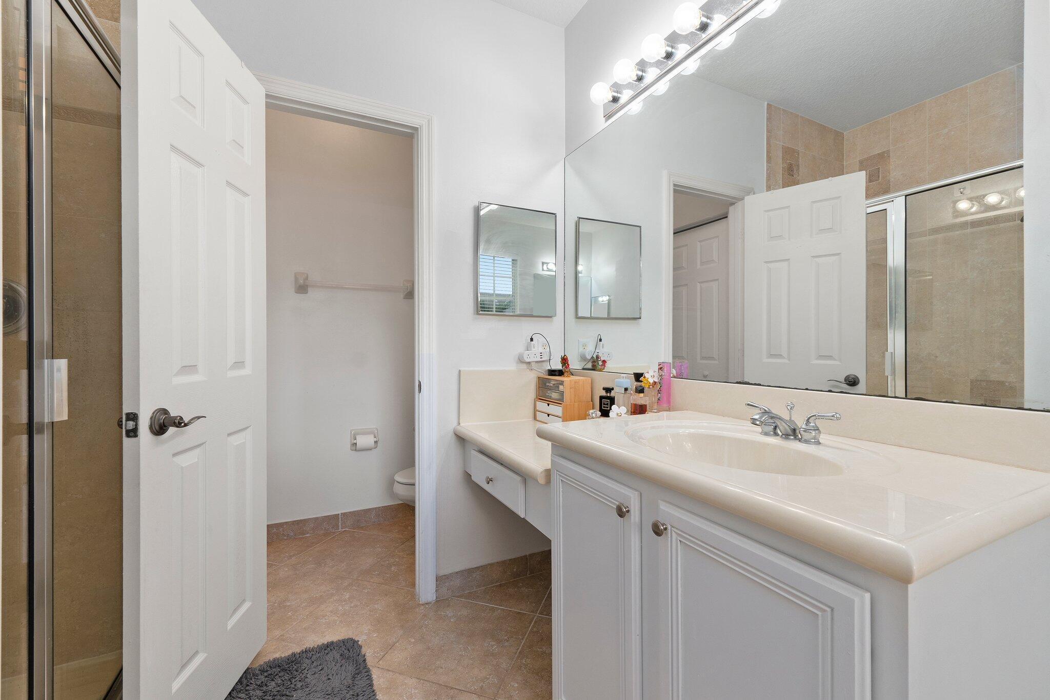 SANDPIPER COVE AT BOTANICA CONDO - Residential