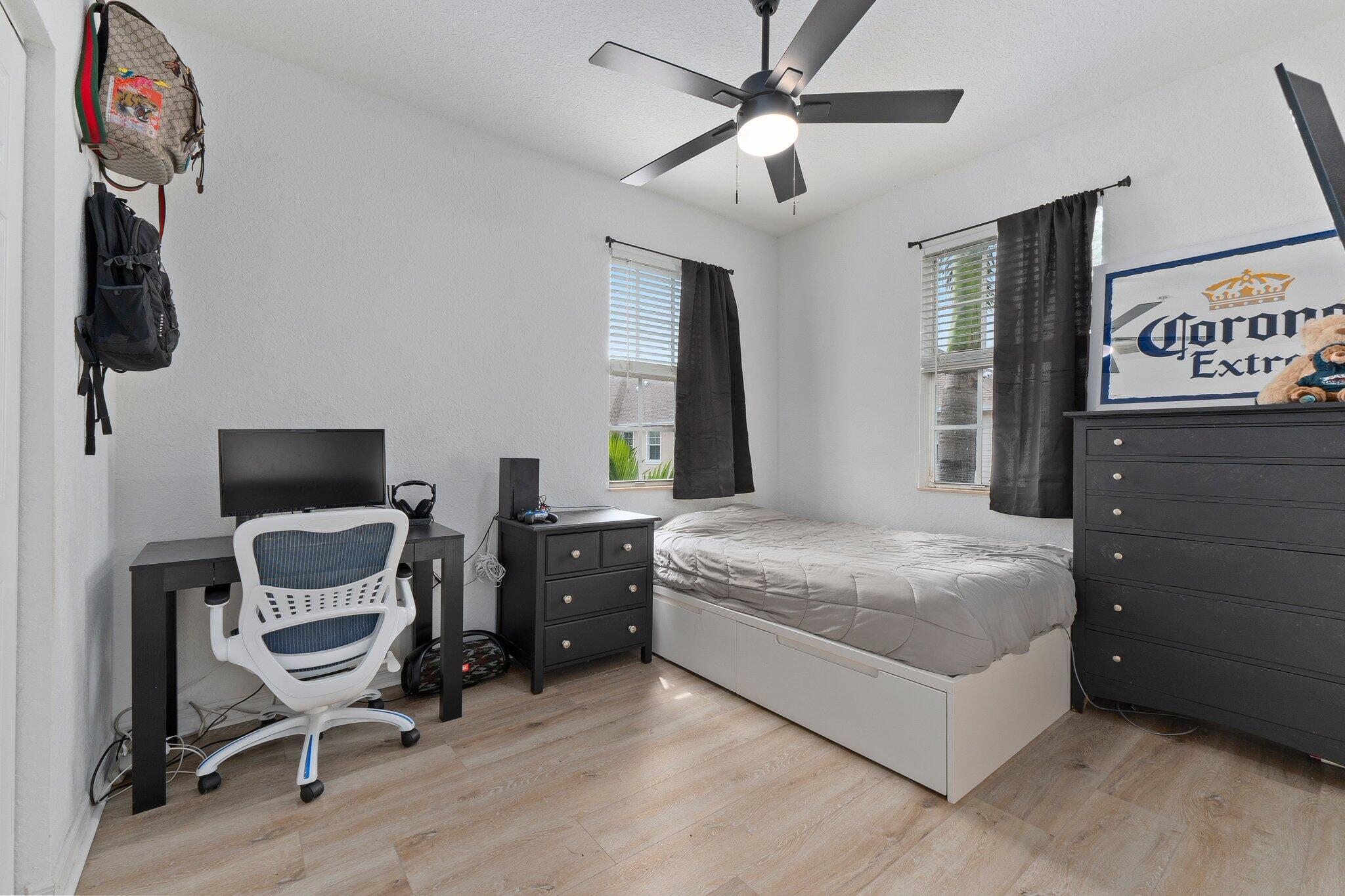 SANDPIPER COVE AT BOTANICA CONDO - Residential
