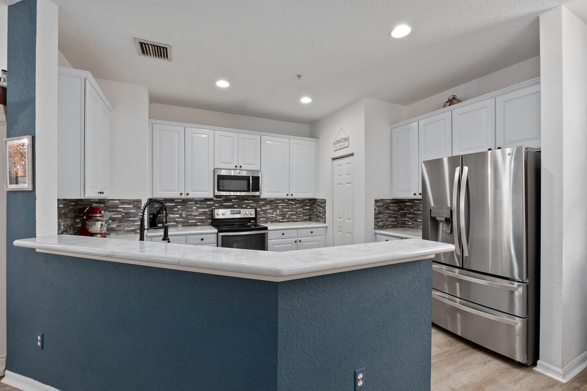 SANDPIPER COVE AT BOTANICA CONDO - Residential