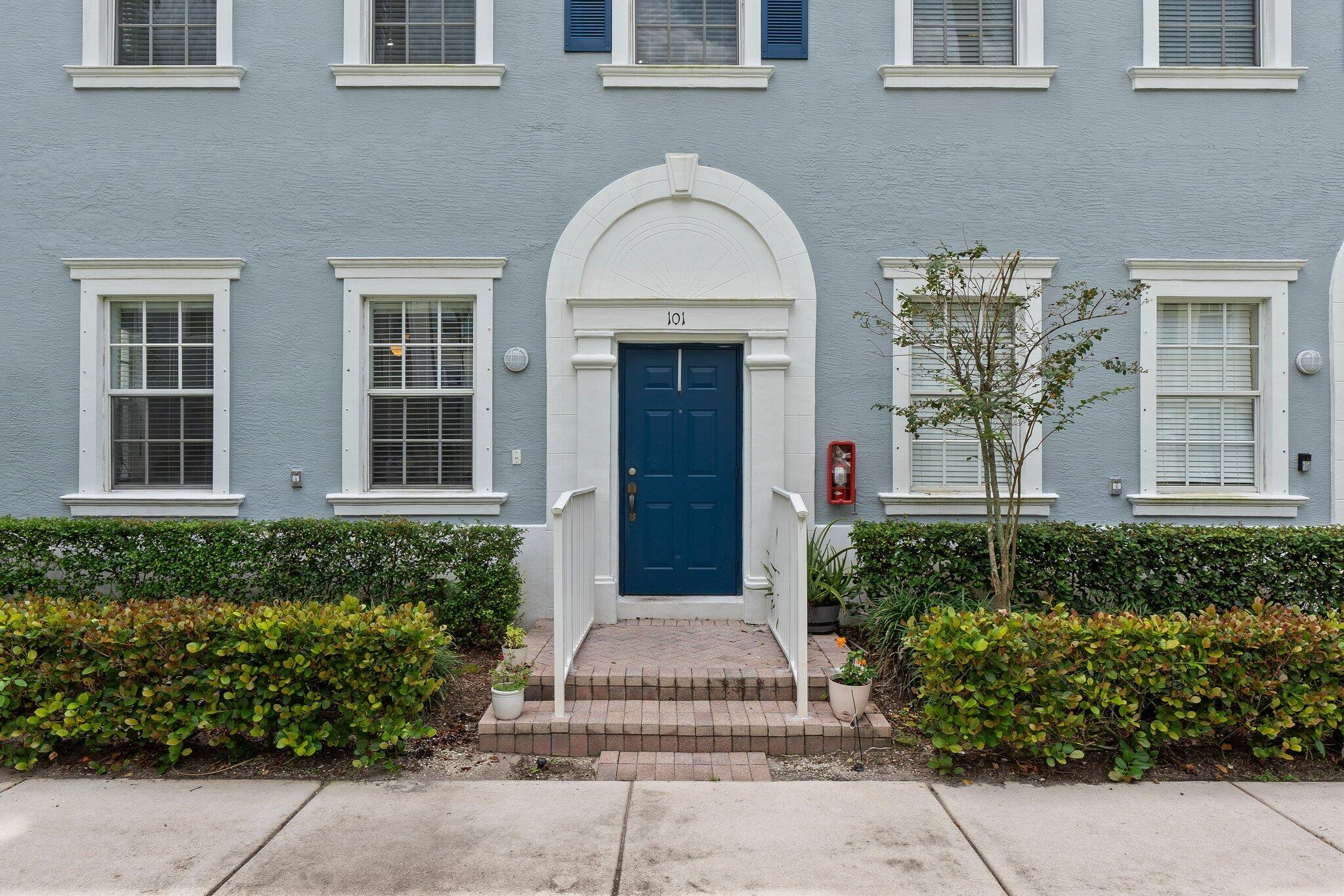 SANDPIPER COVE AT BOTANICA CONDO - Residential