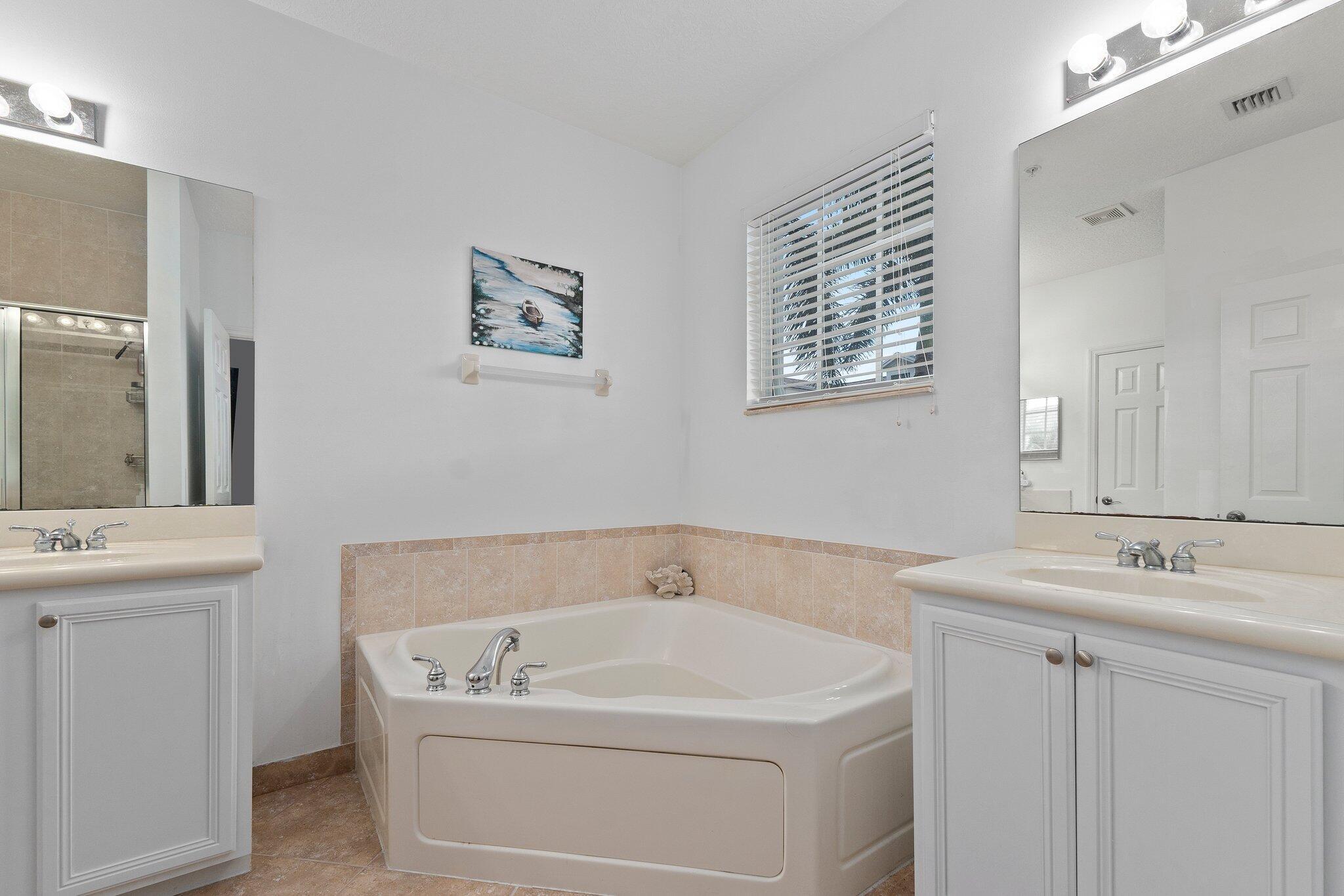 SANDPIPER COVE AT BOTANICA CONDO - Residential