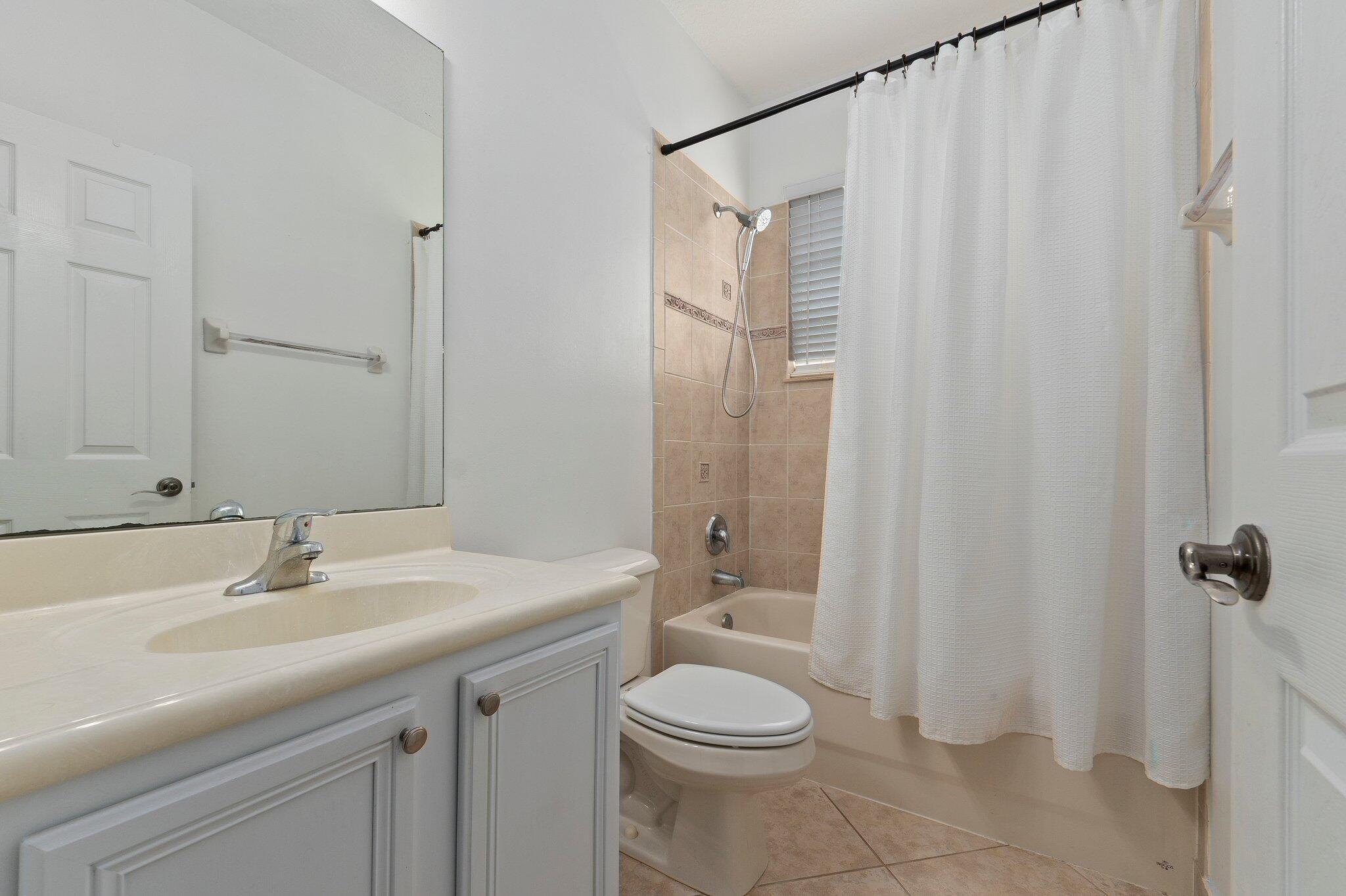 SANDPIPER COVE AT BOTANICA CONDO - Residential