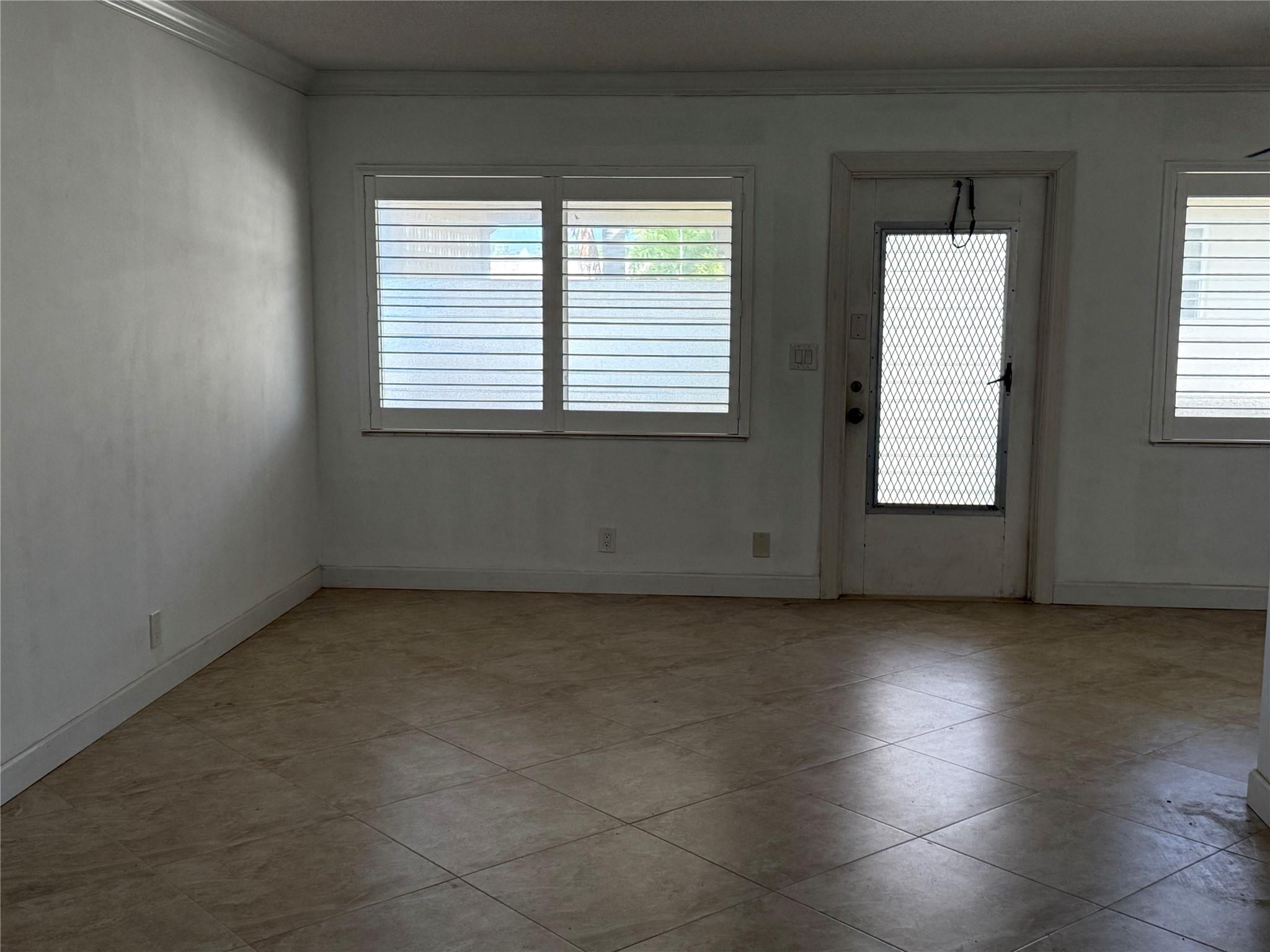 2131 NE 42nd Ct 202E