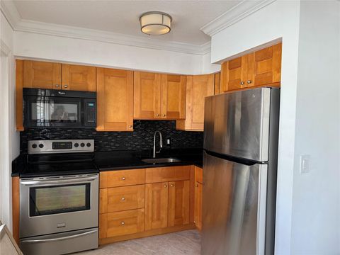2131 NE 42nd Ct 202E Lighthouse Point FL 33064