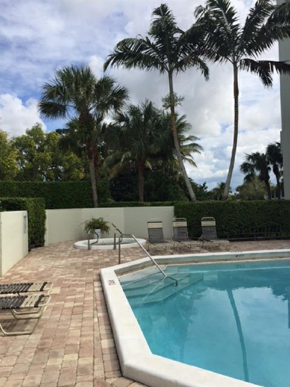 La Costa - Residential