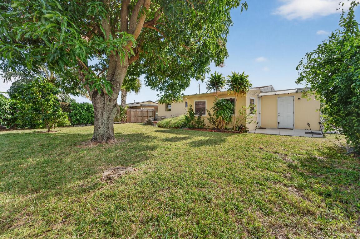 2105 Worthington Road