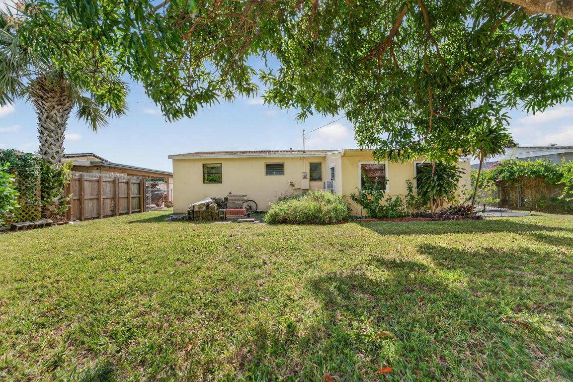 2105 Worthington Road