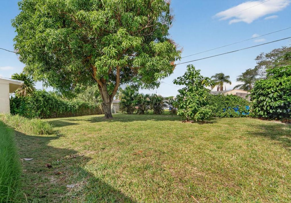 Photo of 2105 Worthington Road, West Palm Beach, FL 33409 (MLS # R11152689)