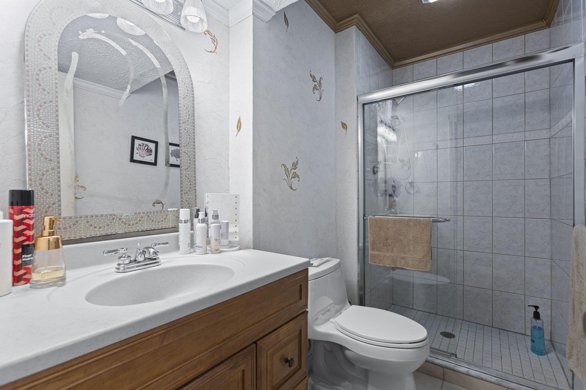 MILES GRANT CONDO - Residential