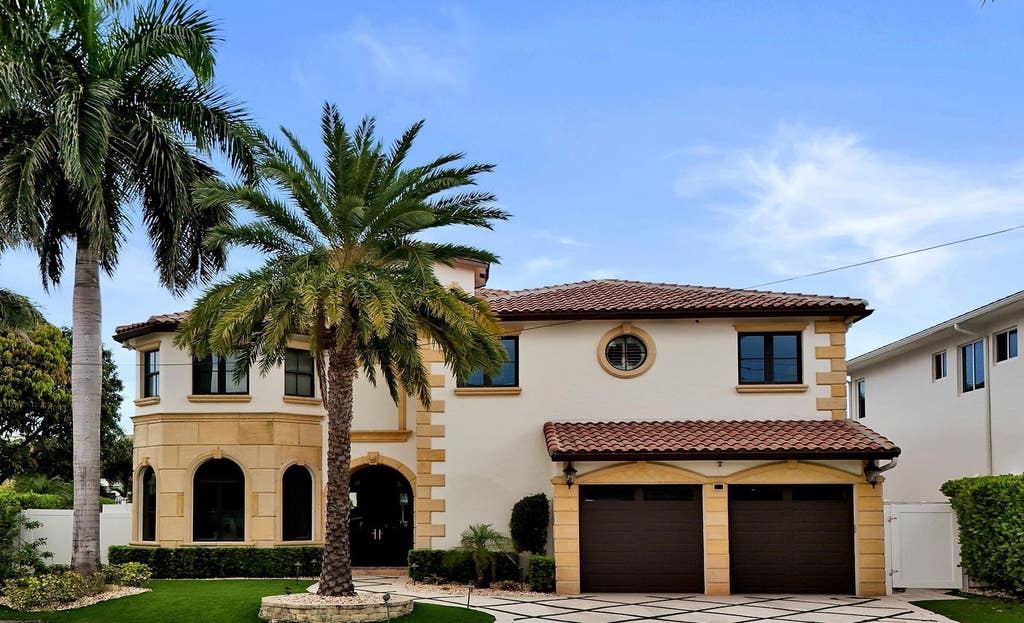 Photo of 4930 NE 27th Terrace, Lighthouse Point, FL 33064 (MLS # B26061252)