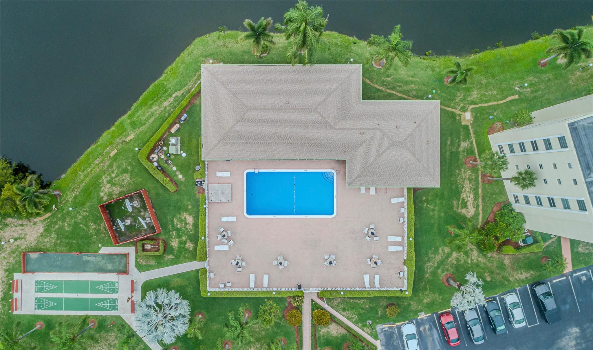 Meadowbrook Lakes View - Residential