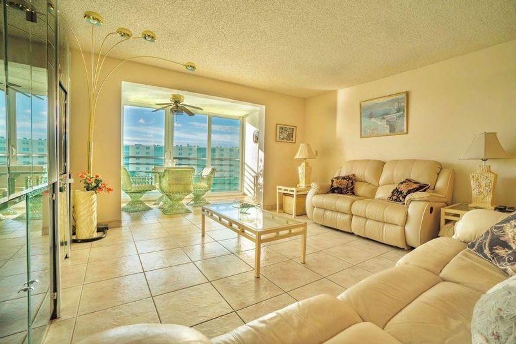 Photo of 131 SE 3rd Avenue #608, Dania Beach, FL 33004 (MLS # F10555232)