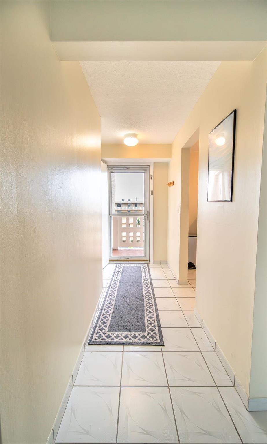 Meadowbrook Lakes View - Residential