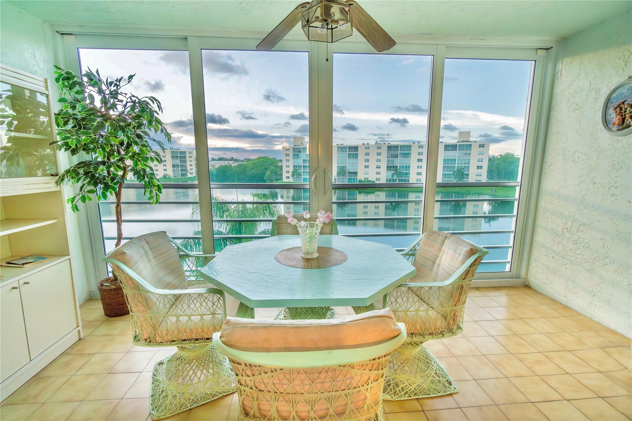 131 SE 3rd Avenue 608