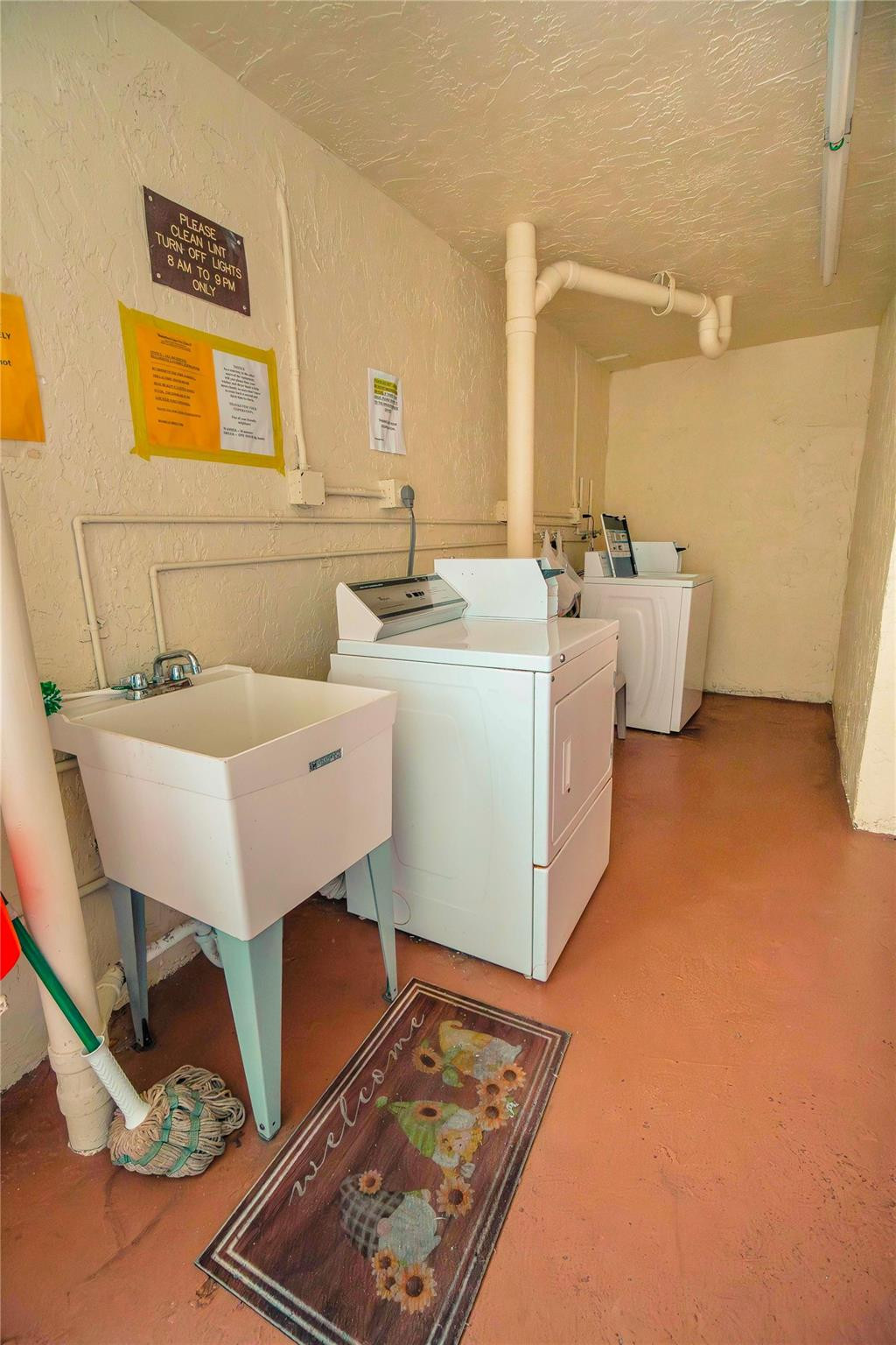 Meadowbrook Lakes View - Residential