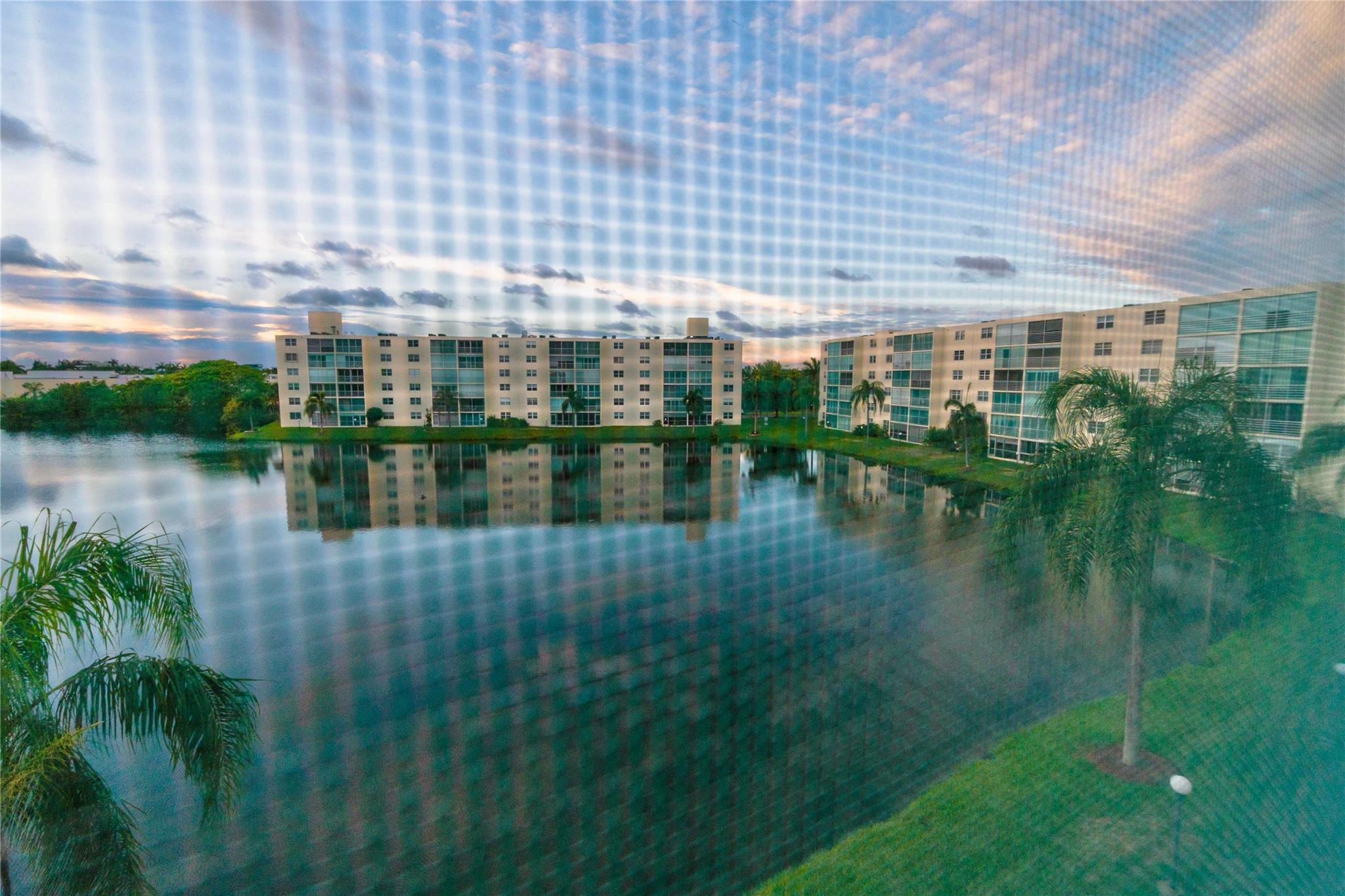 Meadowbrook Lakes View - Residential