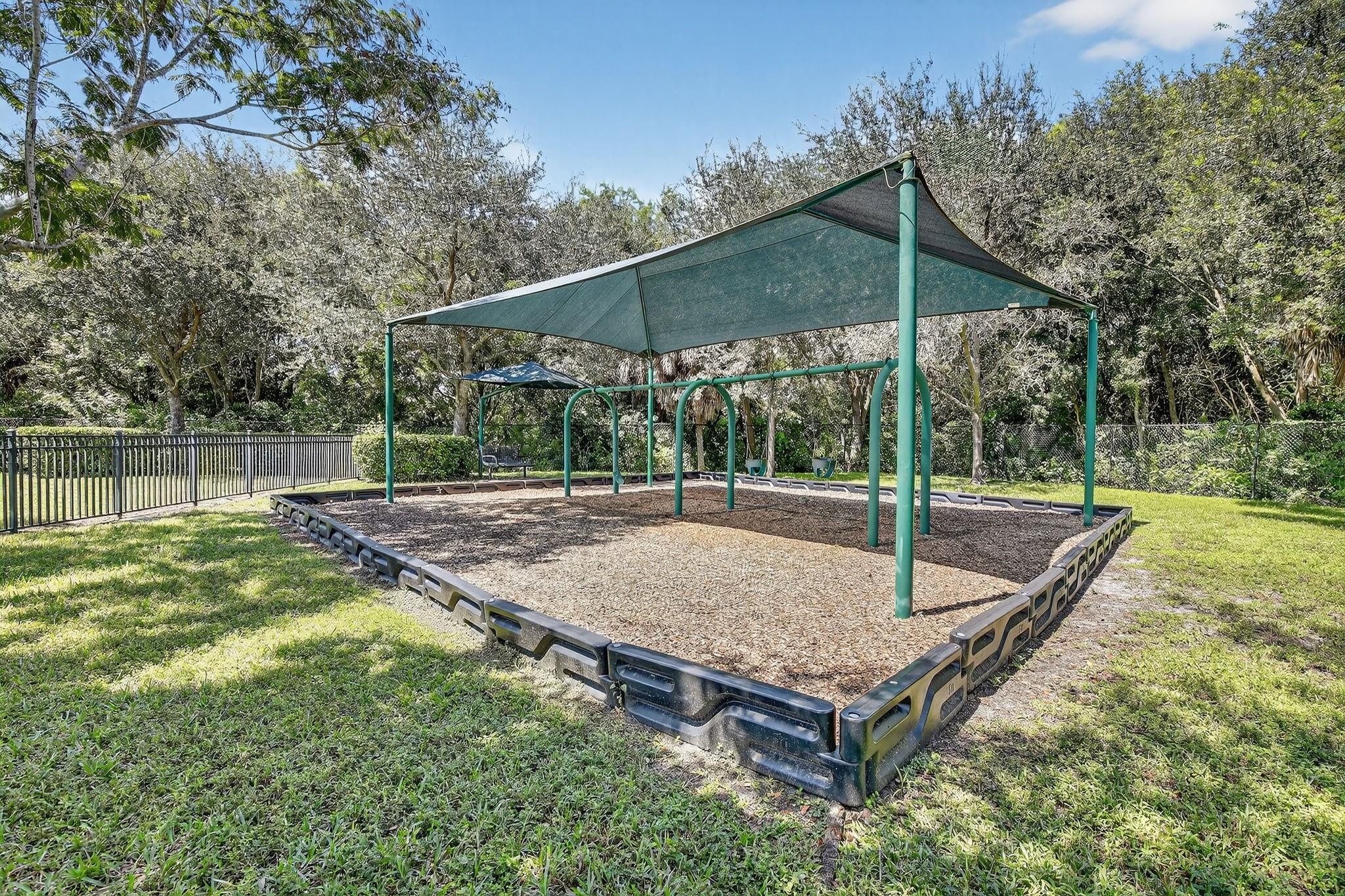 Monterra 175-155 B - Residential