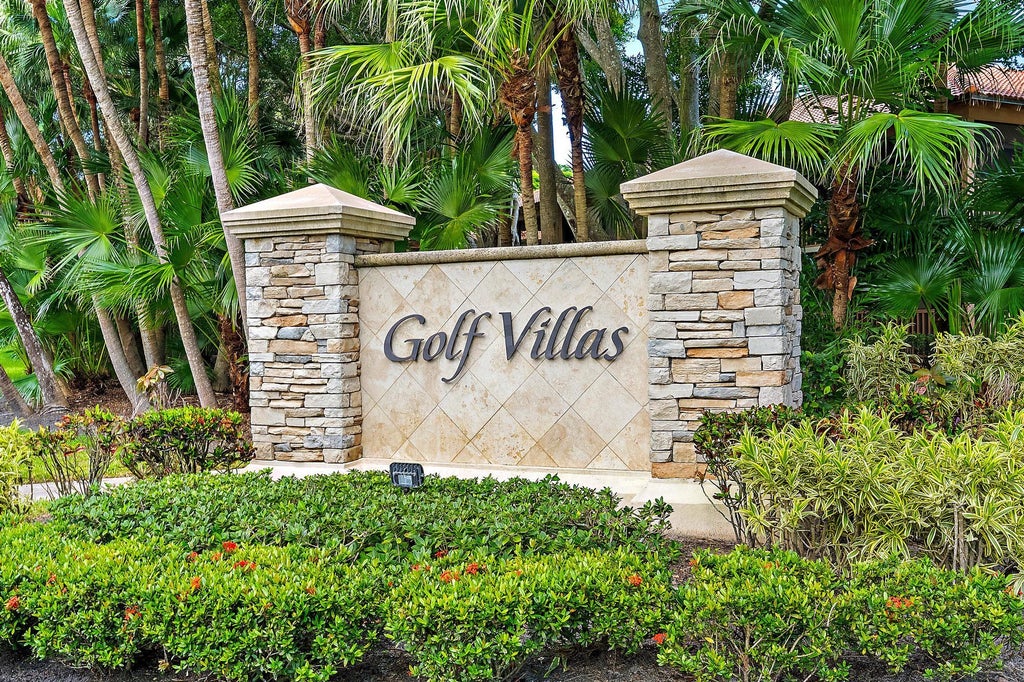 Photo of 130 Brackenwood Road, Palm Beach Gardens, FL 33418 (MLS # B26077633)