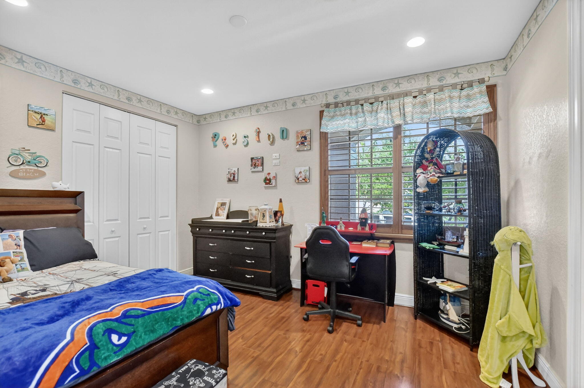 SATURNIA - Residential