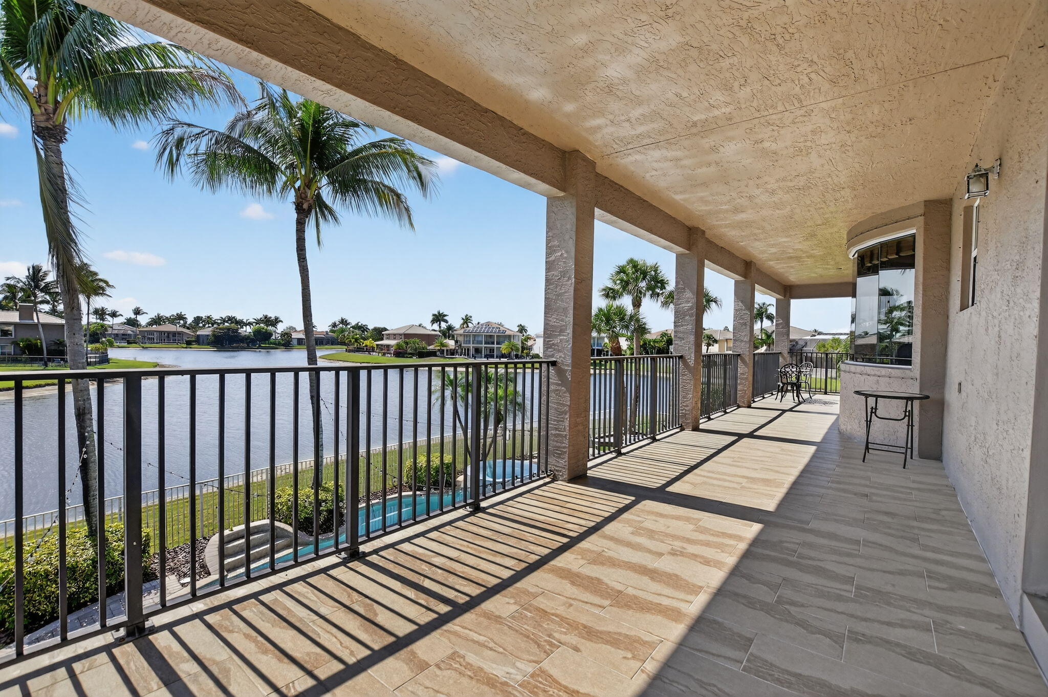 SATURNIA - Residential