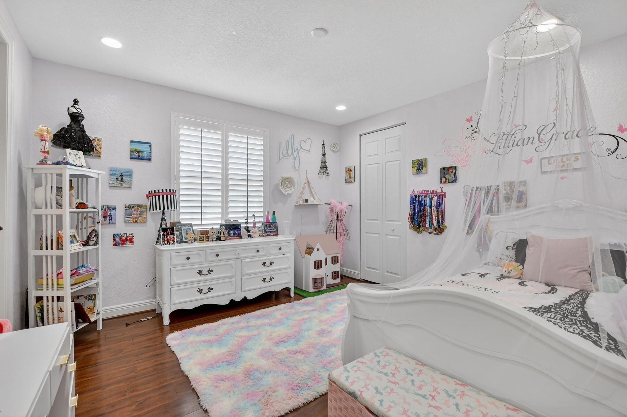 SATURNIA - Residential