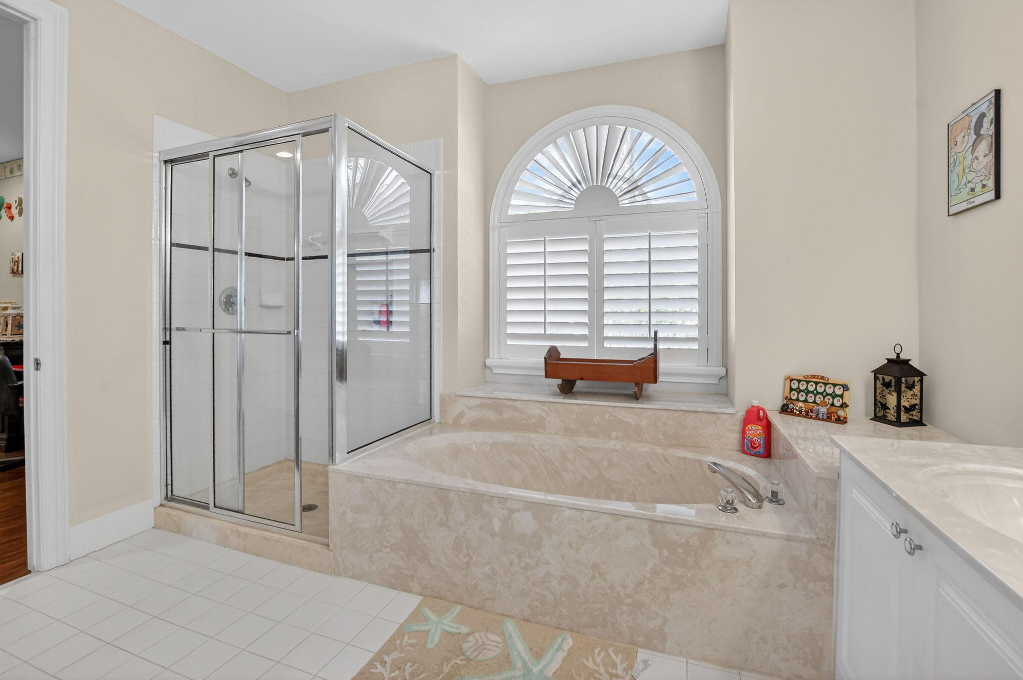 SATURNIA - Residential