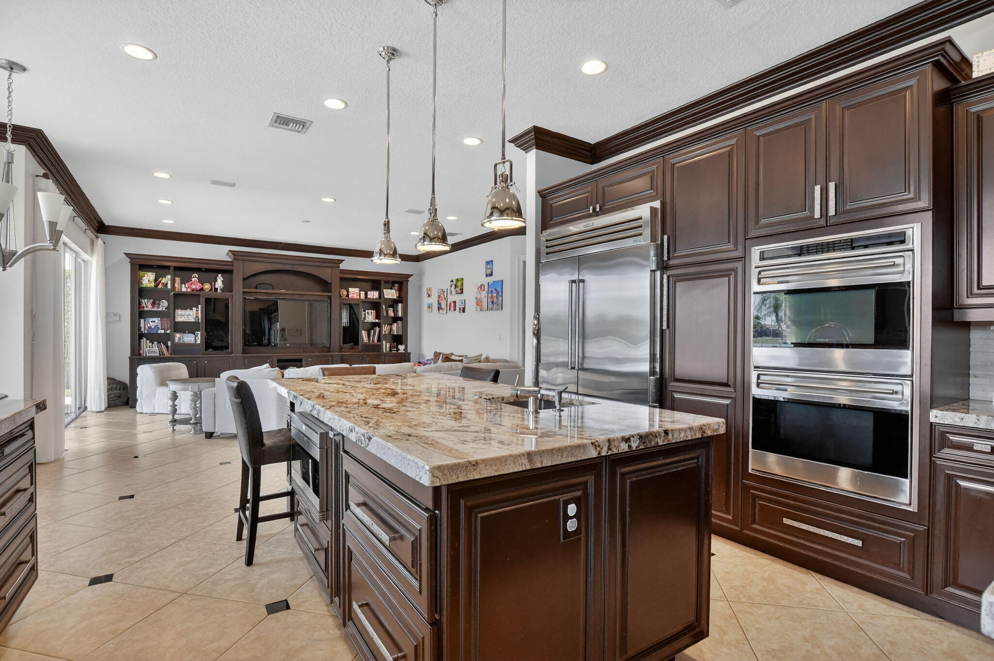 SATURNIA - Residential