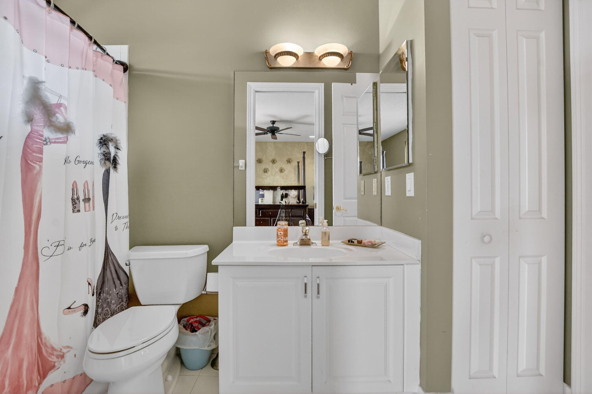 SATURNIA - Residential