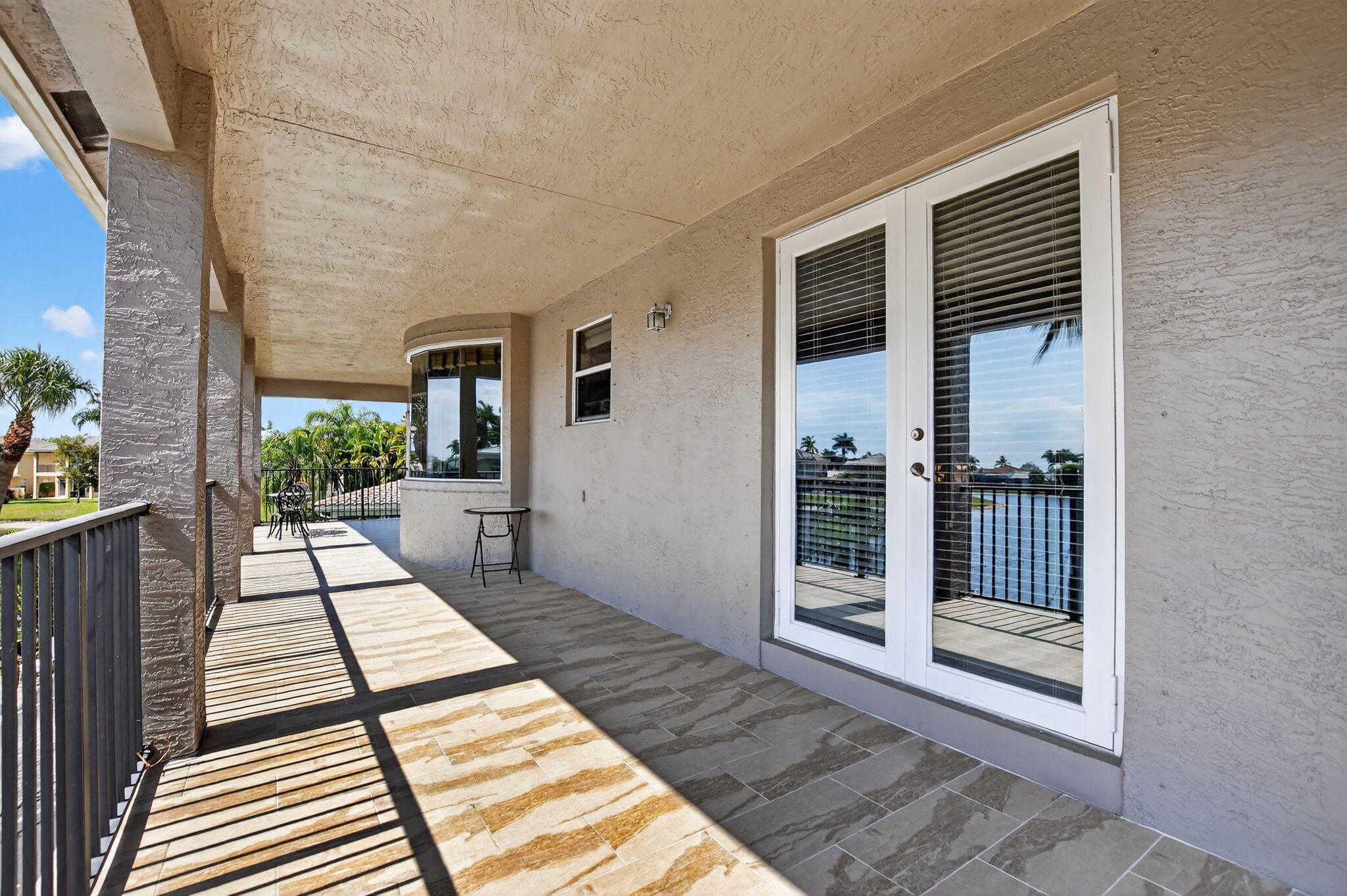 SATURNIA - Residential