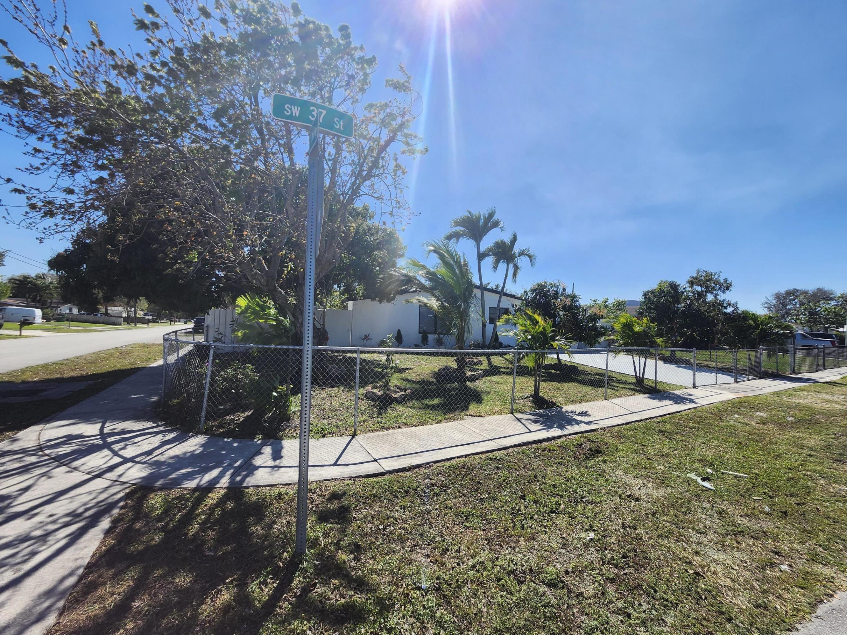 PLAYLAND VILLAGE SEC 3 - Residential