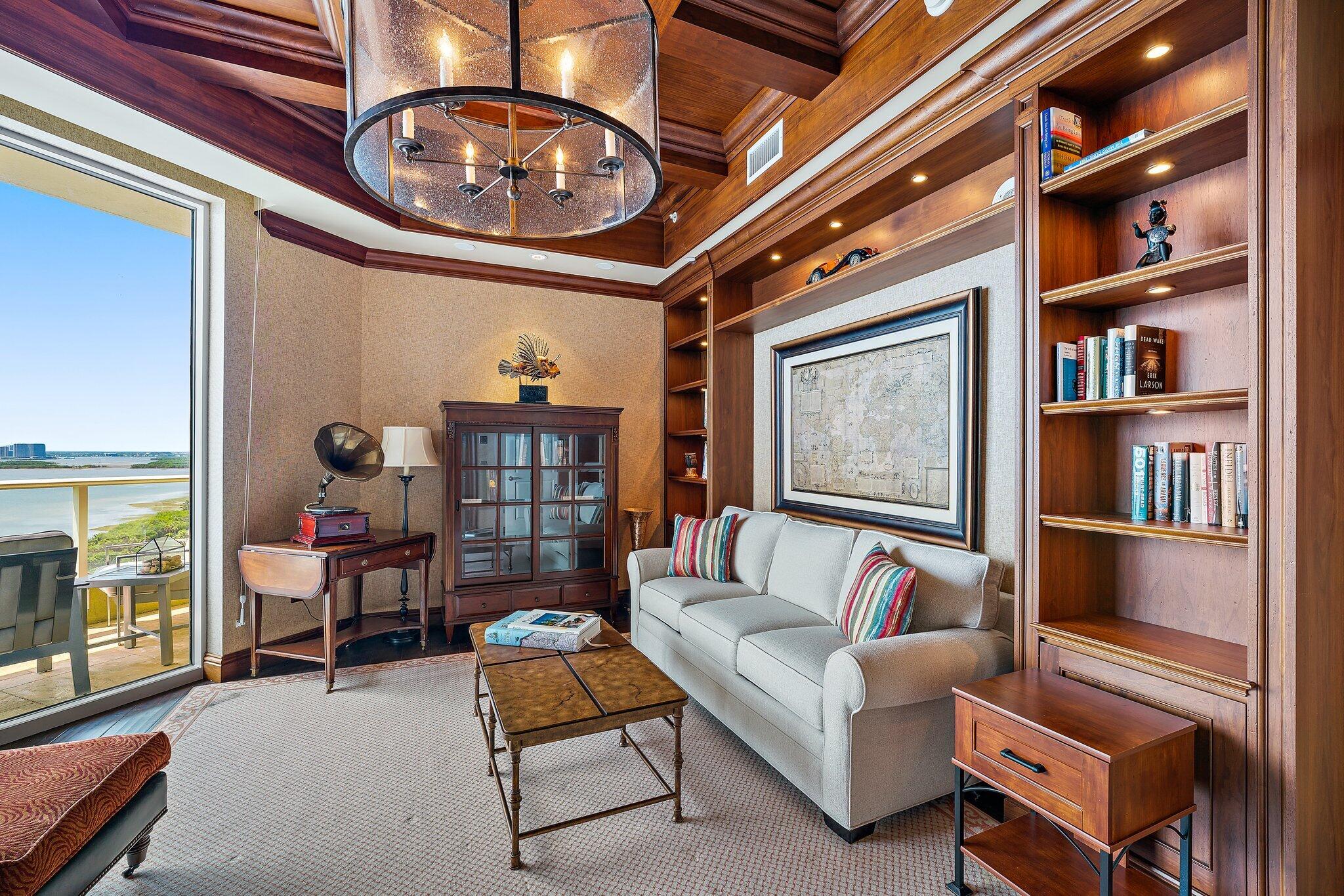 OCEAN'S EDGE - Residential